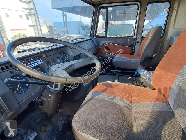 Silniční stroje Iveco EuroTech 145.17 3ASSI