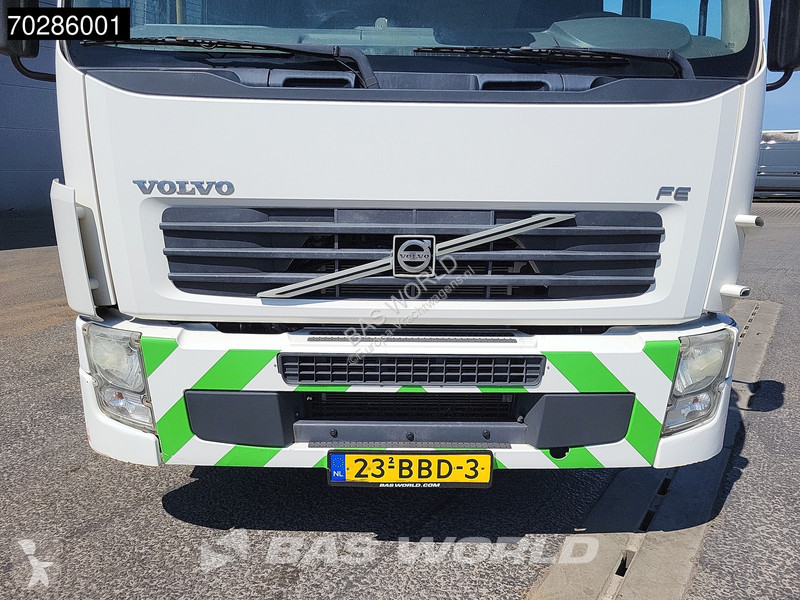 Utilaje pentru drumuri Volvo FE 300 6X2 -Truck...