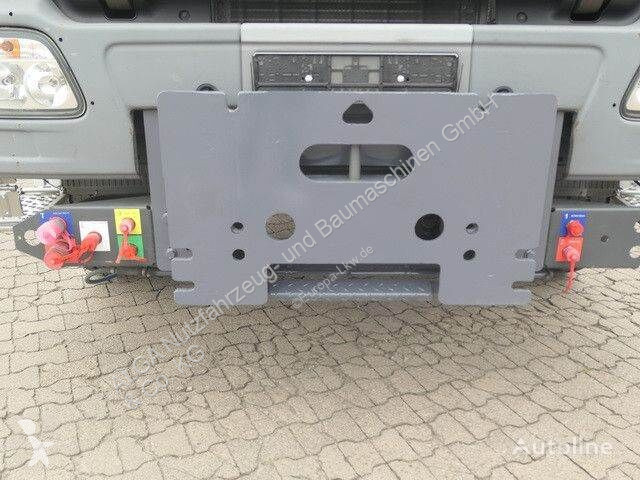 Silniční stroje Mercedes 2032 A 4x4, Bucher...