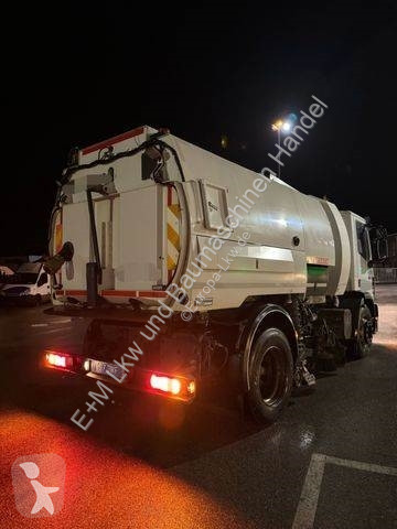 Veículo de limpeza / sanitário de estrada Iveco...
