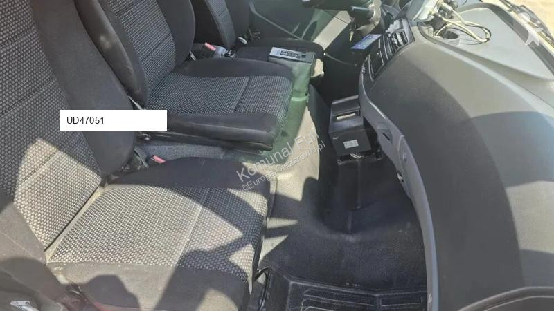 Utilaje pentru drumuri Mercedes variopress 16m3