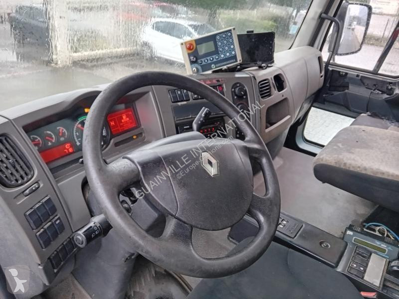 آلة لصيانة الطرق Renault 320.19 DXI