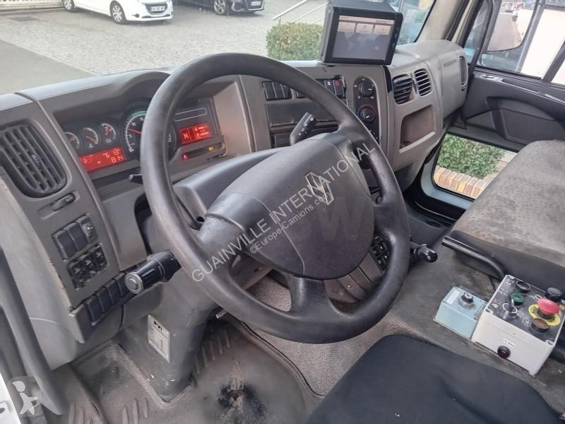 آلة لصيانة الطرق Renault 280 DXI