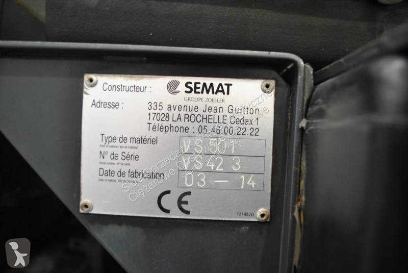 آلة لصيانة الطرق Renault