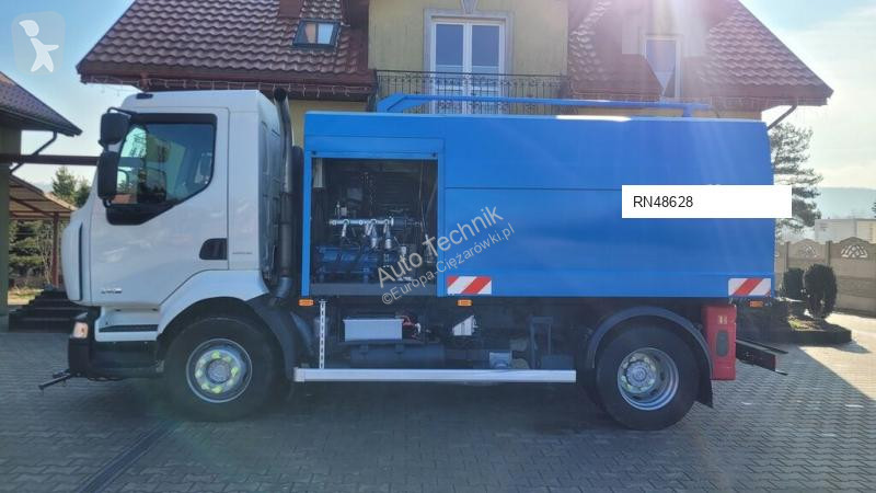 آلة لصيانة الطرق Renault 240dxi
