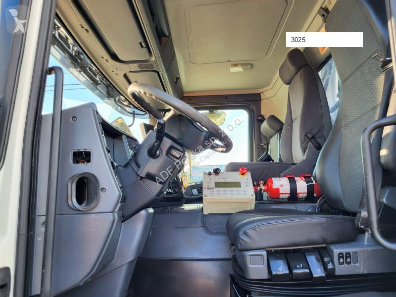 Коммунальная техника  Scania P280