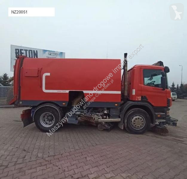 آلة لصيانة الطرق Scania 94 D