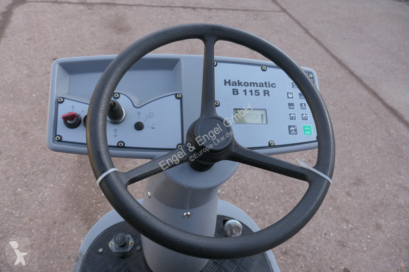 معدات التنظيف Hako Scrubmaster B115 Hakomatic...