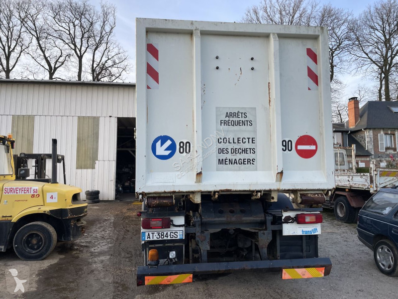 آلة لصيانة الطرق Volvo FM9 300