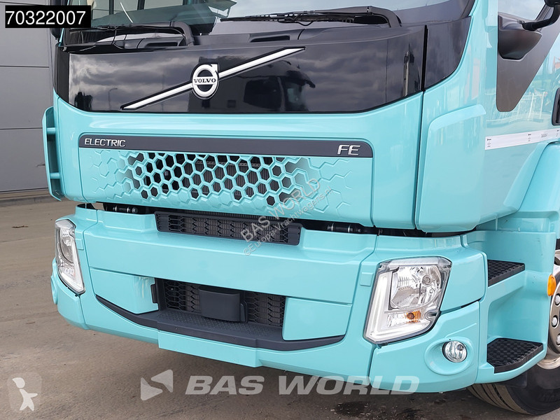 آلة لصيانة الطرق Volvo Electric 6X2 100%...
