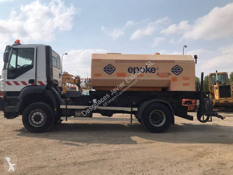 Engin de voirie Iveco