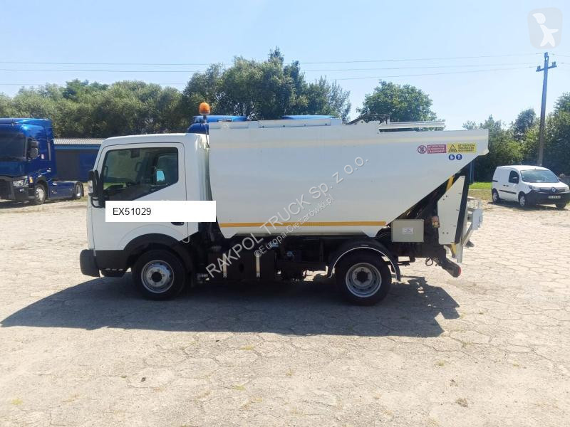 Engin de voirie Nissan NT400/ MODEL35.12...