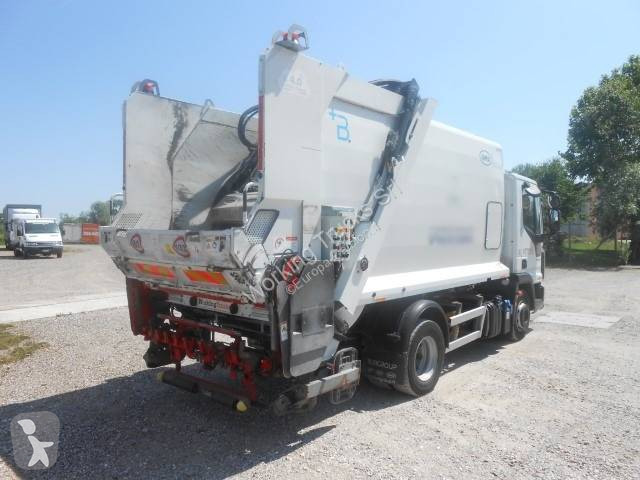 آلة لصيانة الطرق Iveco