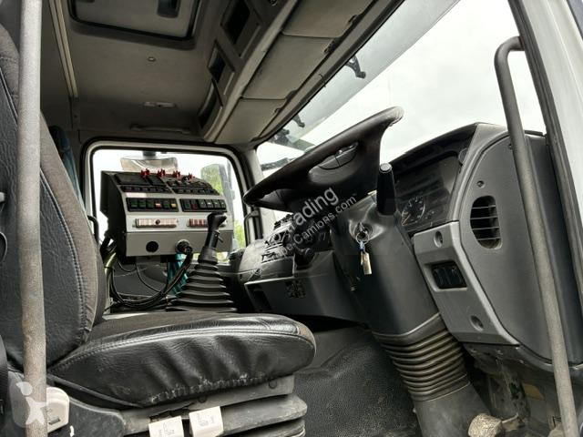 آلة لصيانة الطرق Mercedes  AXOR 1829