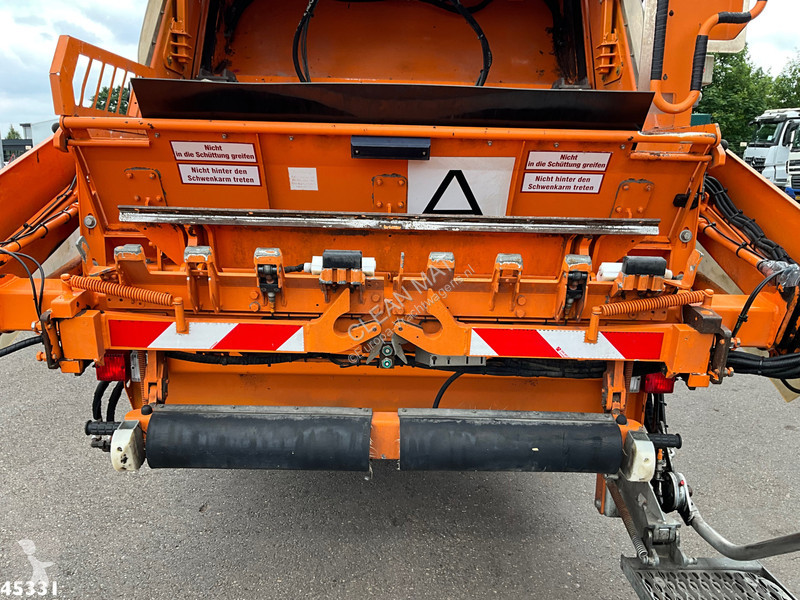 آلة لصيانة الطرق Fuso 9C18 Euro 6 Zoeller 7m³...