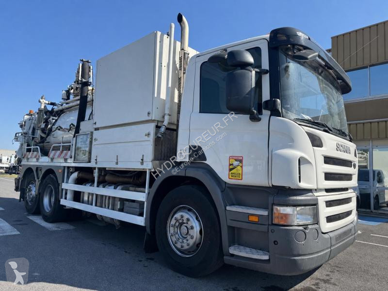 آلة لصيانة الطرق Scania 360 B P