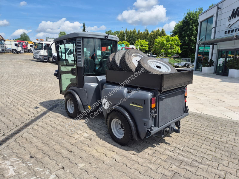 آلة لصيانة الطرق Kärcher MC 130 Adv. - Serviced!