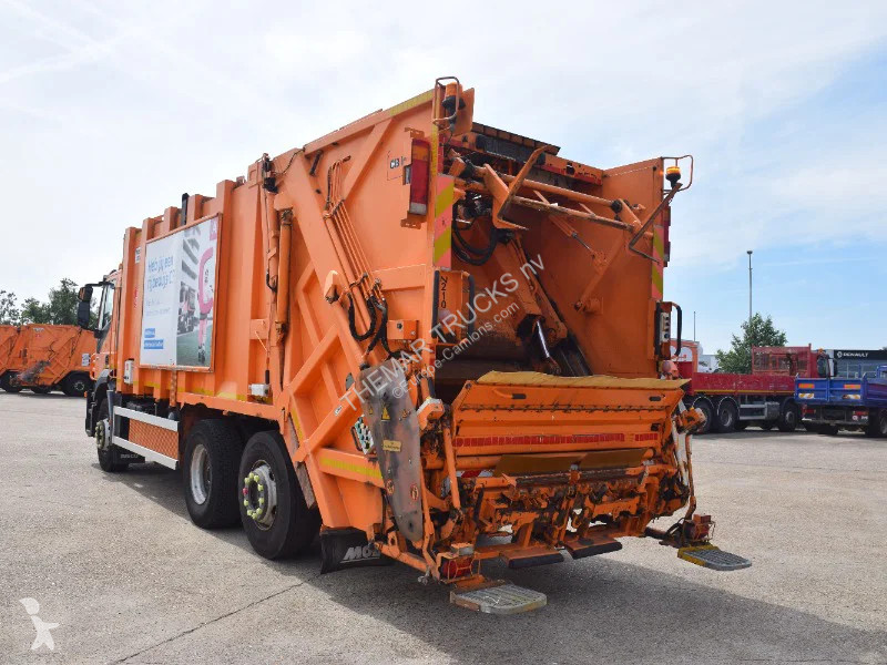آلة لصيانة الطرق Iveco AD260S31 - VDK waste...