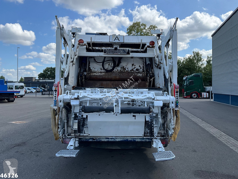 آلة لصيانة الطرق Scania 320 Zoeller 22m³