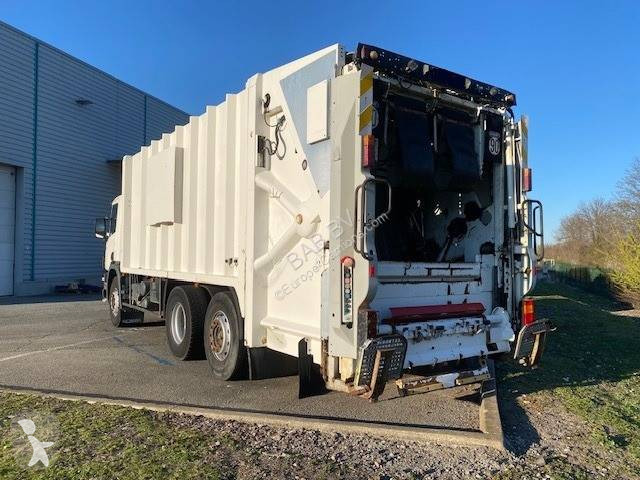 Engin de voirie Scania