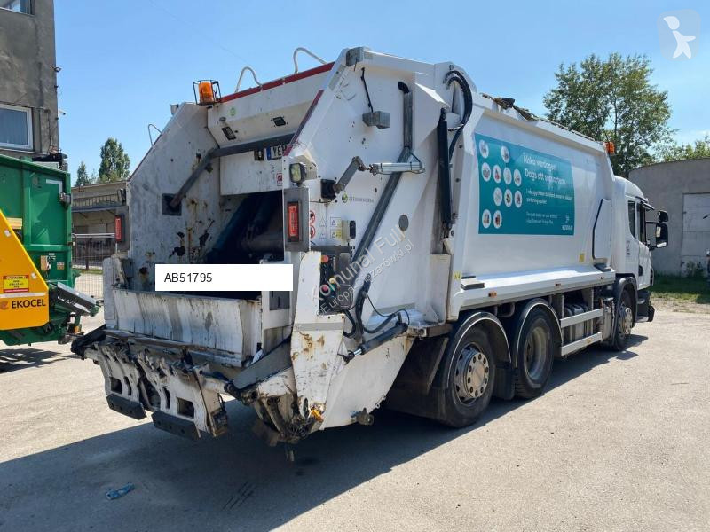 Engin de voirie Scania N3 V 20H25