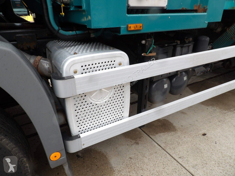 Engin de voirie Mercedes ACTROS...