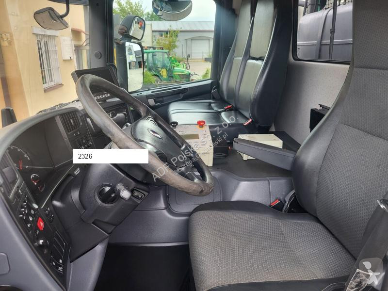 Engin de voirie Scania C337.5-6