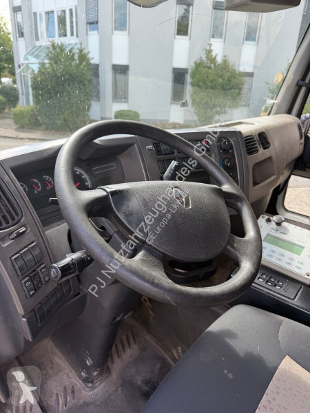 Vehículo de limpieza viaria Renault 270 DXI