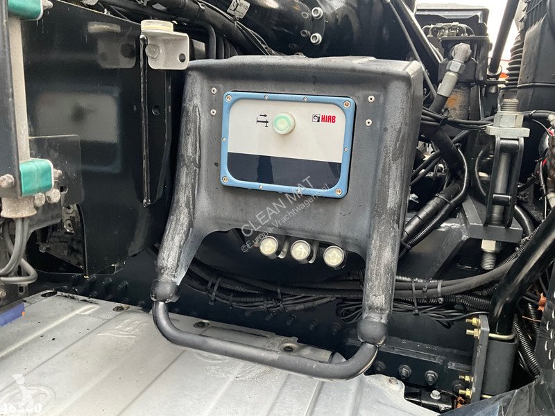 Gemeentevoertuig DAF FAN  290 Euro 6 Hiab 21...
