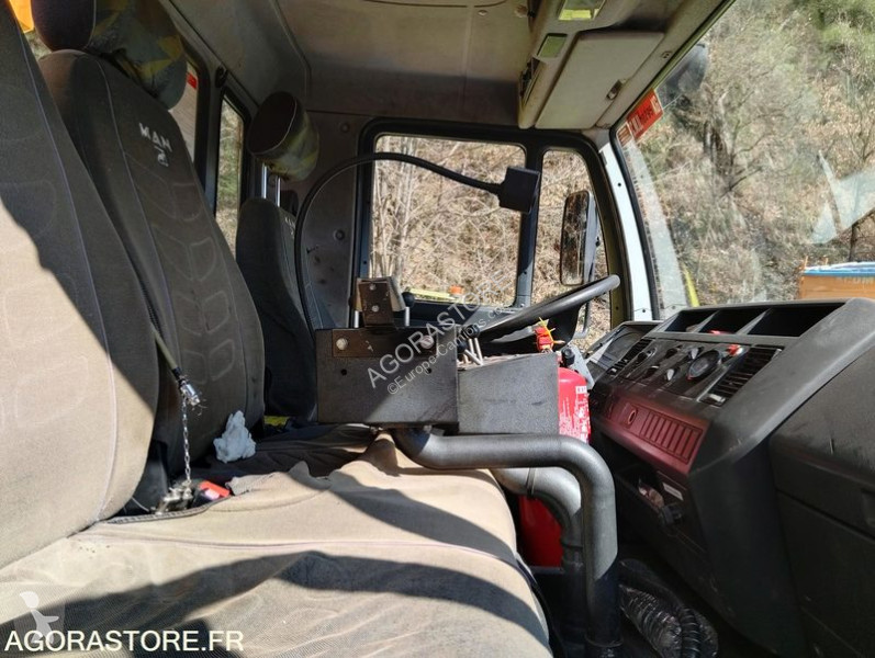 Engin de voirie  18.284