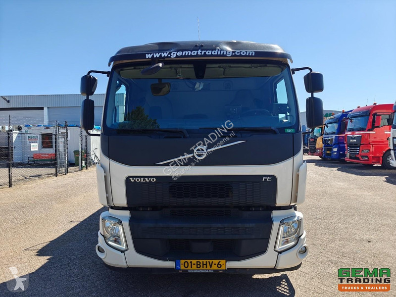 Коммунальная техника  Volvo 280 6x2/4 Day Cab...