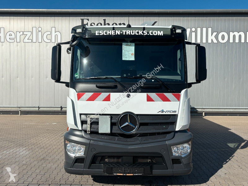 Vehículo de limpieza viaria Mercedes 2533 L*HS...