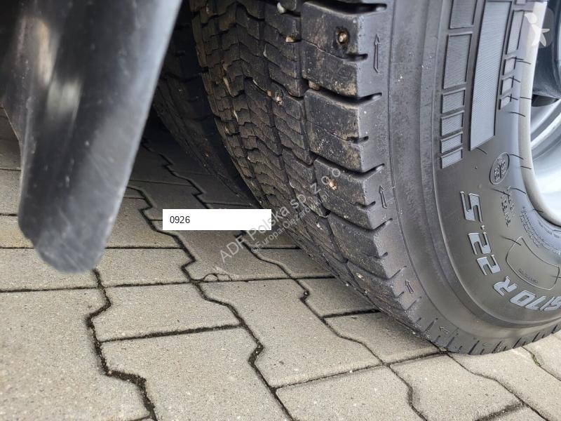 Vehículo de limpieza viaria Mercedes MF300 L200...