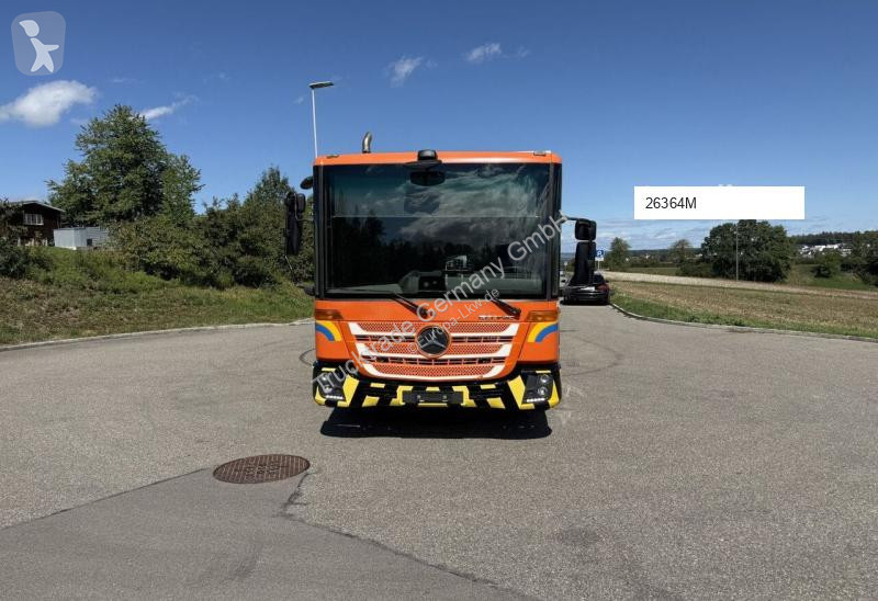 Коммунальная техника  Mercedes 2635
