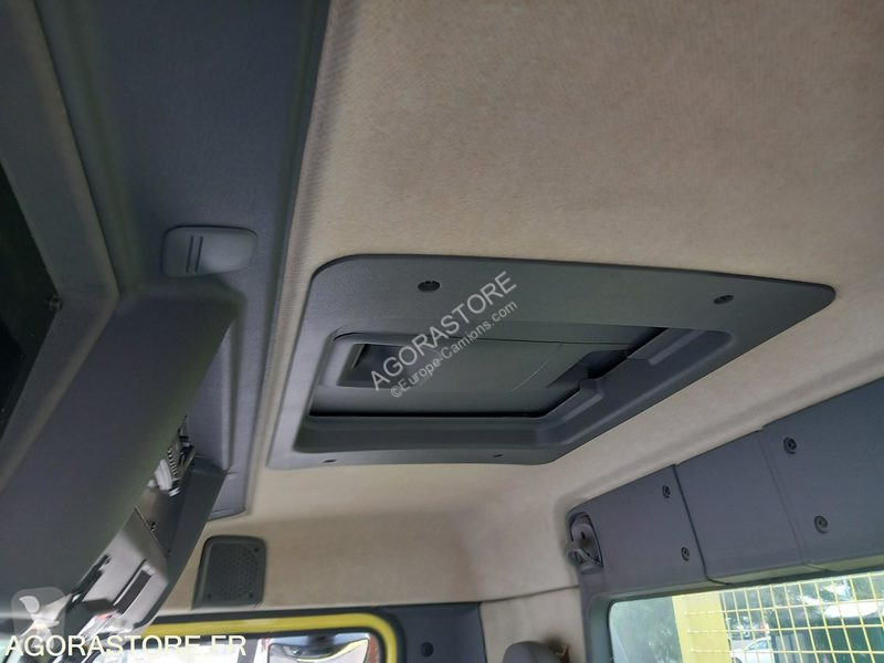 Renault KERAX road network trucks