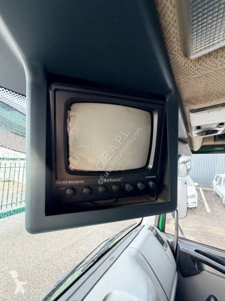 آلة لصيانة الطرق Renault 220 DCI