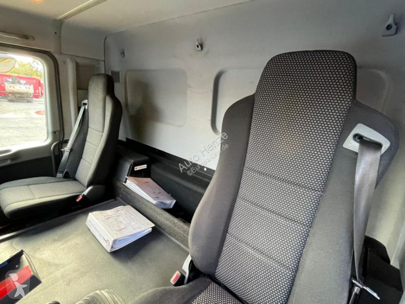 Útfenntartó-és-karbantartógép Mercedes Actros...