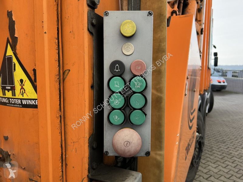 آلة لصيانة الطرق Mercedes Econic 2633 L 6x2/4...