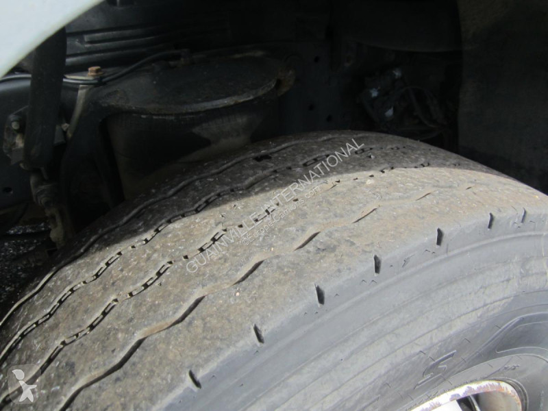 Utilaje pentru drumuri Mercedes 2533