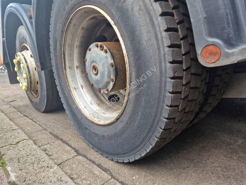 Silniční stroje Mercedes 2628
