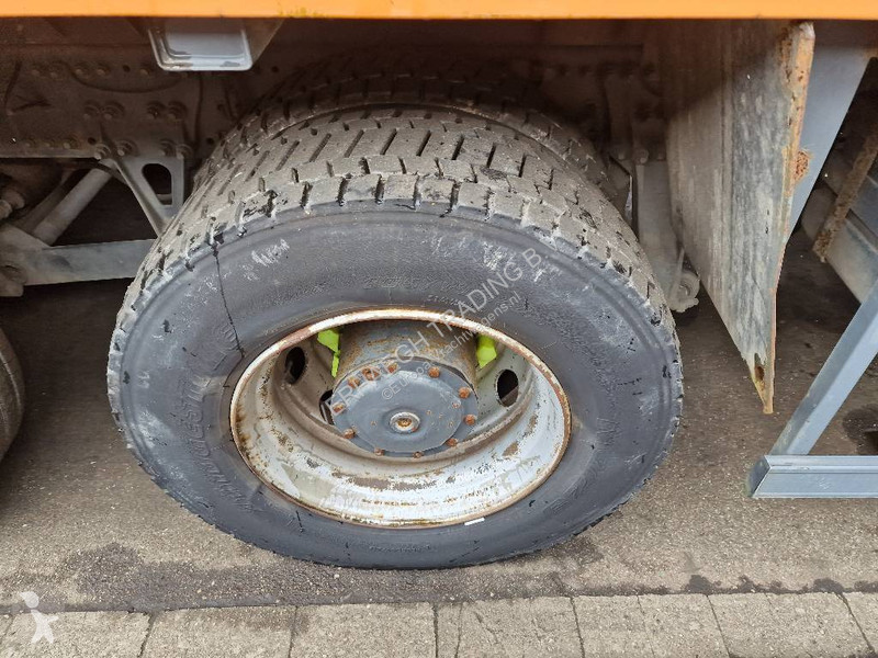 Utilaje pentru drumuri Mercedes 2628