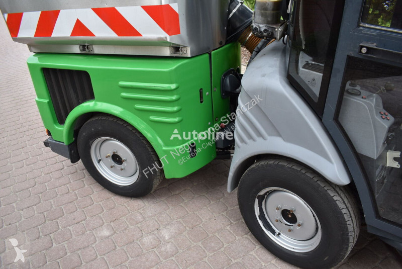 Utilaje pentru drumuri Hako 1250