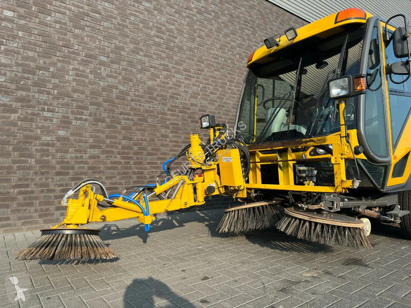 Gemeentevoertuig Johnston CX400 SWEEPING TRUCK/...