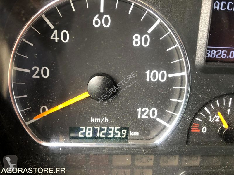 Silniční stroje Mercedes AXOR