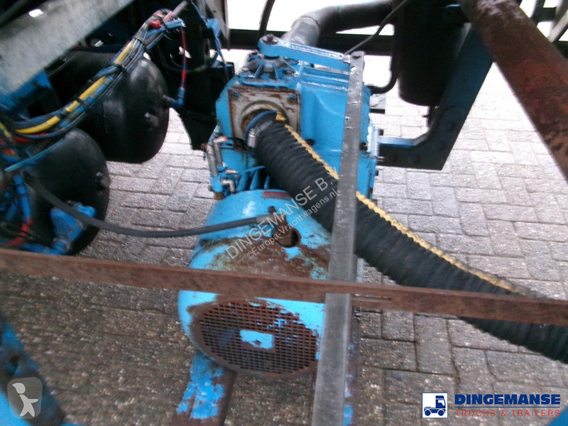 Maskine til vejarbejde  Vacuum tank inox 30 m3...