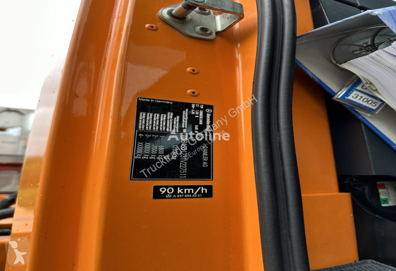Utilaje pentru drumuri Mercedes U400