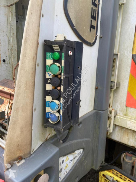 آلة لصيانة الطرق Iveco  STRALIS 450