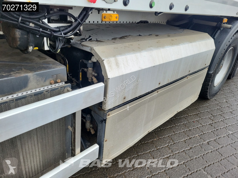 Utilaje pentru drumuri Mercedes 2630 6X2 17m3...