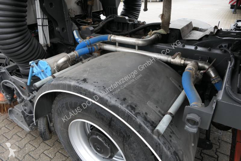 Utilaje pentru drumuri Mercedes