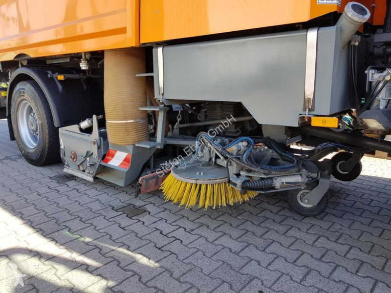 Vägmaskiner Mercedes 2032 A 4x4 Bucher STKF...